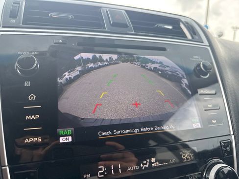 Used 2018 Subaru Outback 2.5i Limited AWD/4WD image 12