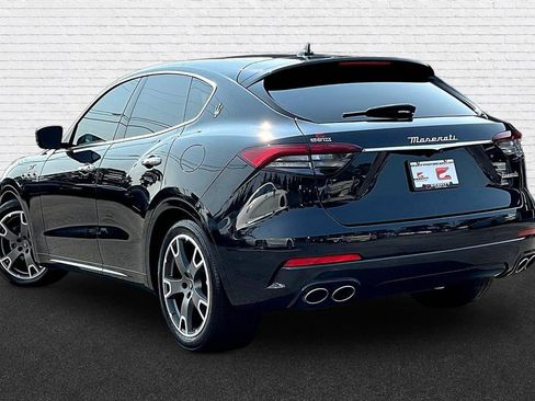 Used 2023 Maserati Levante GT AWD/4WD image 4