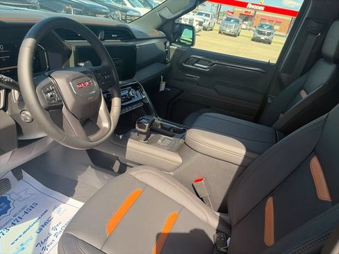 New 2026 GMC Sierra 1500 AT4 w/ AT4 Premium Package AWD/4WD image 16