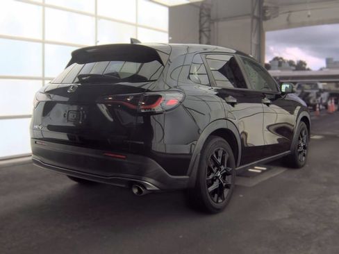 Used 2023 Honda HR-V Sport image 4
