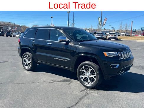 Used 2019 Jeep Grand Cherokee Overland AWD/4WD image 4