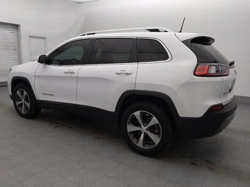 Used 2019 Jeep Cherokee Limited image 3