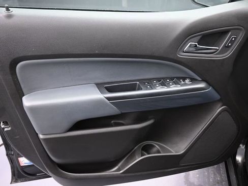 Used 2015 Chevrolet Colorado Z71 image 27