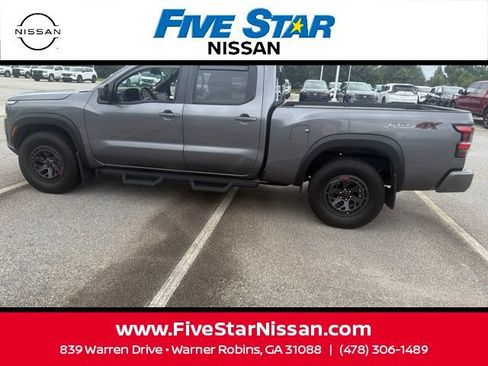 Used 2025 Nissan Frontier PRO-4X w/ Pro Convenience Package AWD/4WD image 18