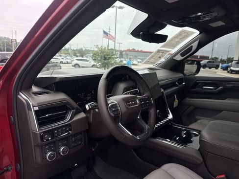Used 2026 GMC Yukon Elevation w/ Elevation Premium Package AWD/4WD image 14