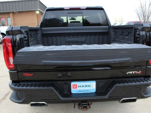 Used 2020 GMC Sierra 1500 AT4 w/ AT4 Premium Package AWD/4WD image 17