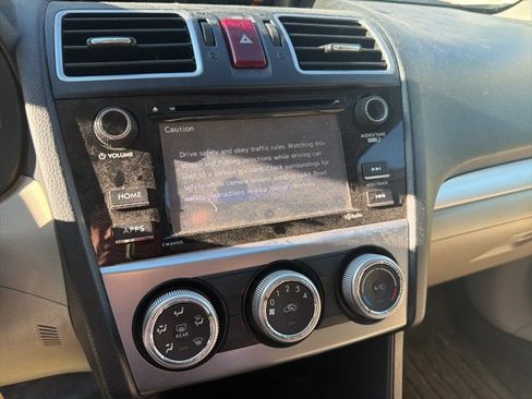 Used 2015 Subaru Crosstrek 2.0i Premium image 16