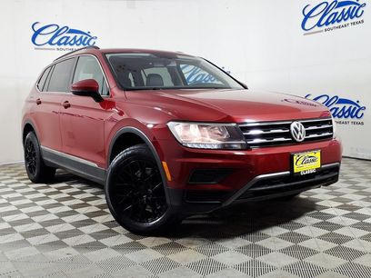 Used 2020 Volkswagen Tiguan SE w/ Panoramic Sunroof Package