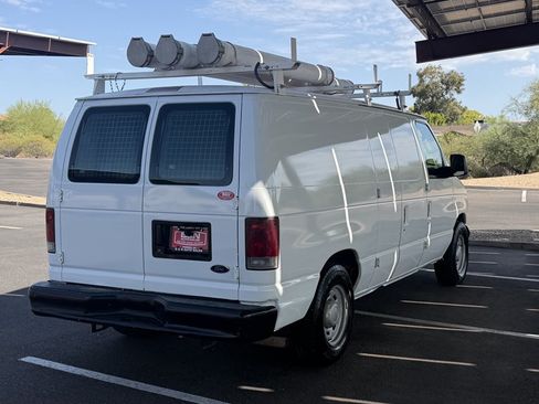 Used 2004 Ford E-150 and Econoline 150 RWD image 6