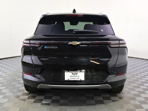 Used 2025 Chevrolet Equinox EV LT image 4