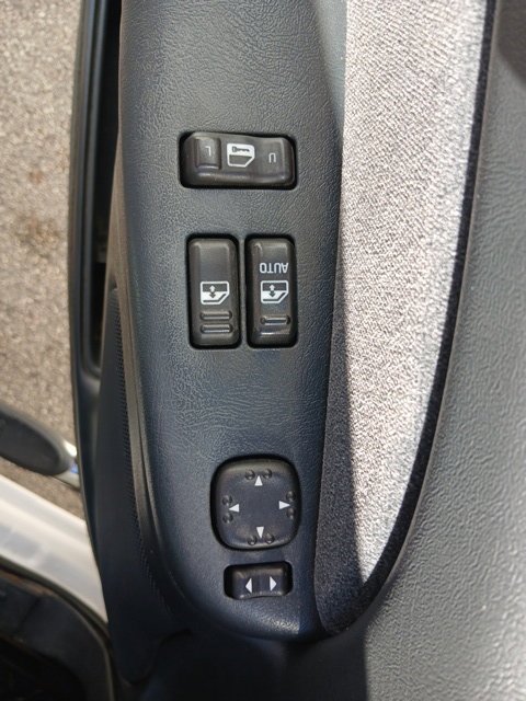 Used 2001 Chevrolet Silverado 2500 LS RWD image 32