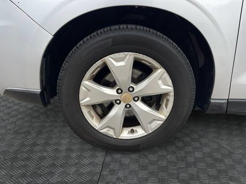 Used 2015 Subaru Forester 2.5i w/ Alloy Wheel Package AWD/4WD image 9
