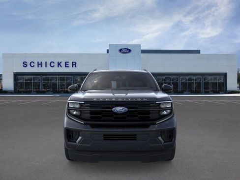 New 2026 Ford Expedition Active image 6