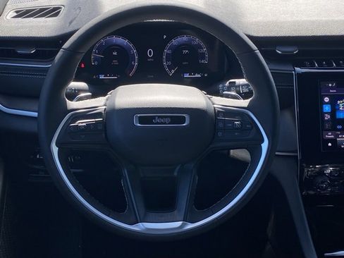 New 2025 Jeep Grand Cherokee L Laredo w/ Luxury Tech Group I image 38