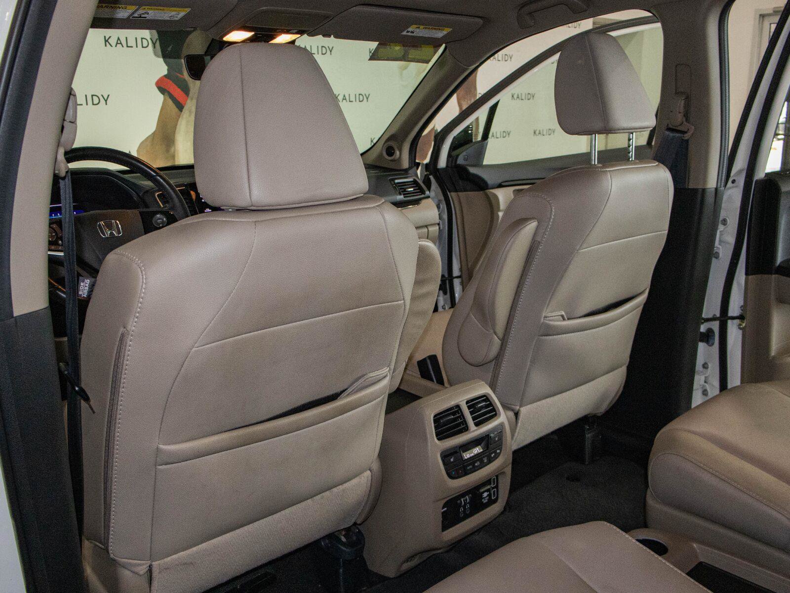 Used 2022 Honda Pilot Touring image 10