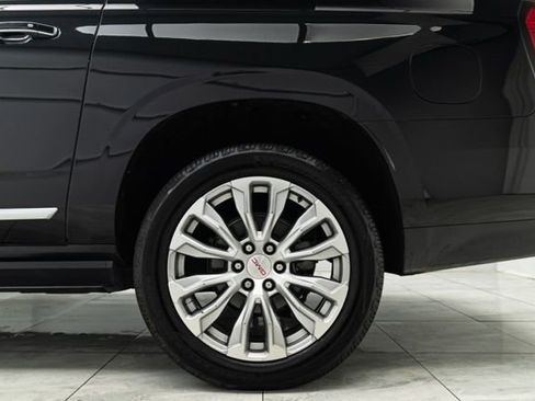 Used 2023 GMC Yukon XL Denali image 34