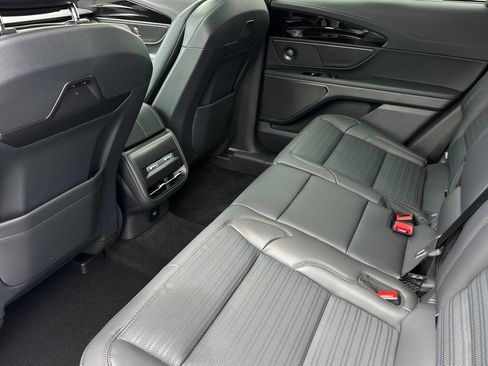 New 2026 Lincoln Nautilus Reserve w/ Jet Appearance Package AWD/4WD image 11