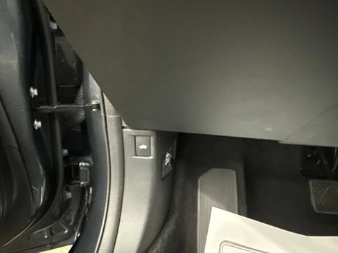 Certified 2023 Honda Accord Touring image 30