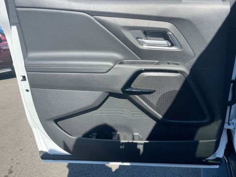 New 2026 Chevrolet Silverado EV LT image 27