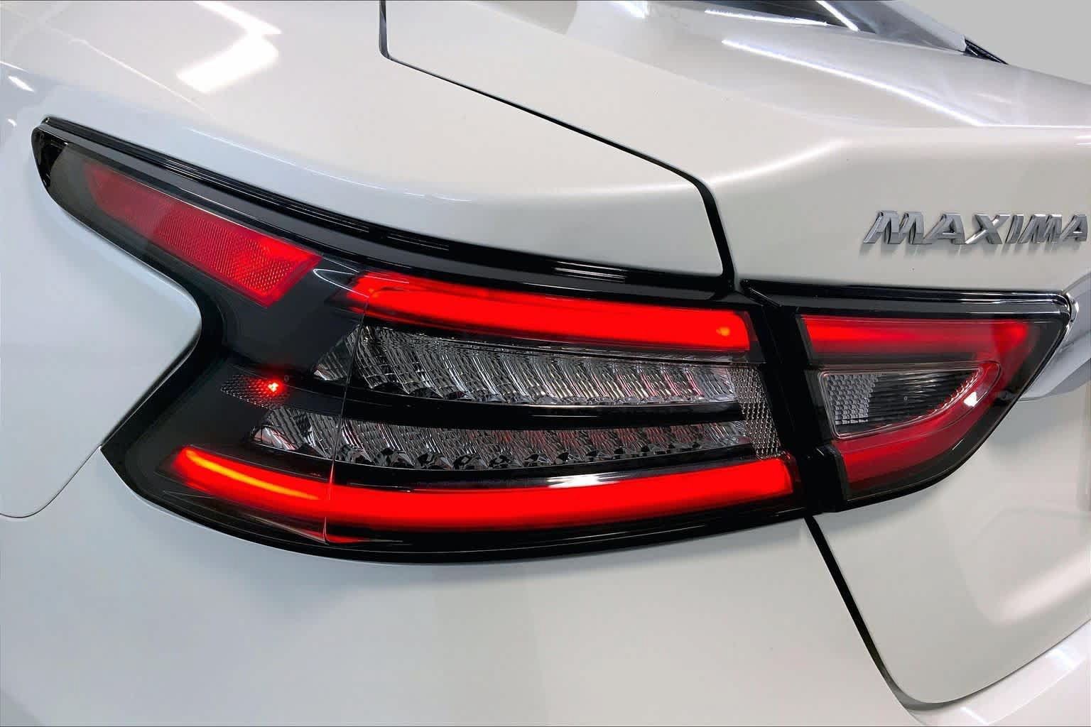 Used 2020 Nissan Maxima 3.5 SL w/ Floor Mat Group FWD image 28