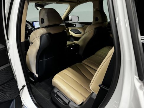 Certified 2025 Acura MDX SH-AWD image 10