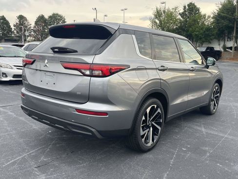 Used 2022 Mitsubishi Outlander SE AWD/4WD image 7
