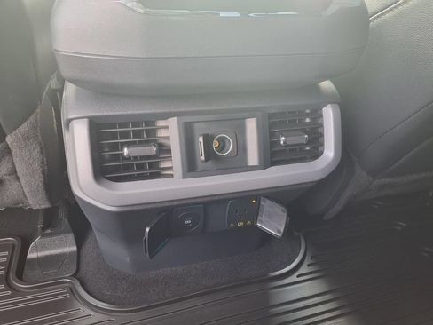 Used 2024 Ford F150 Lariat w/ FX4 Off-Road Package AWD/4WD image 17