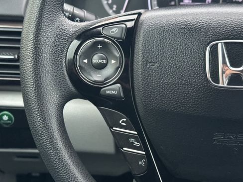 Used 2016 Honda Accord EX image 25
