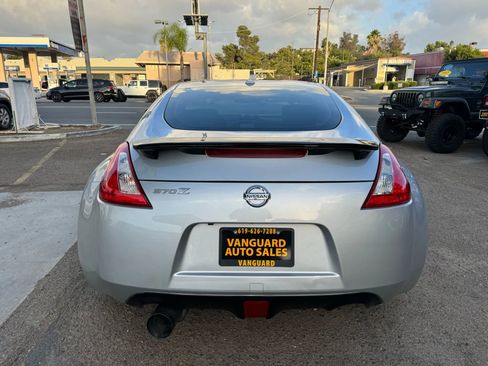 Used 2018 Nissan 370Z Touring image 25