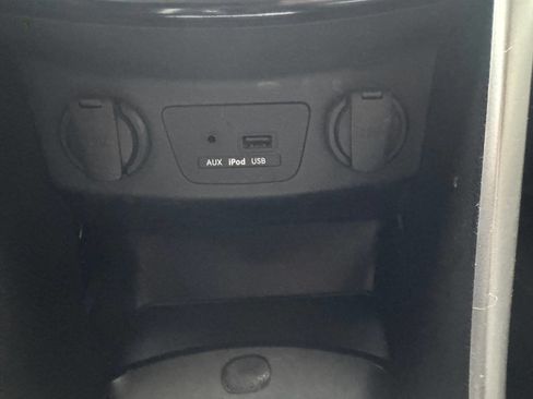 Used 2013 Hyundai Elantra GT w/ Tech Pkg FWD image 30