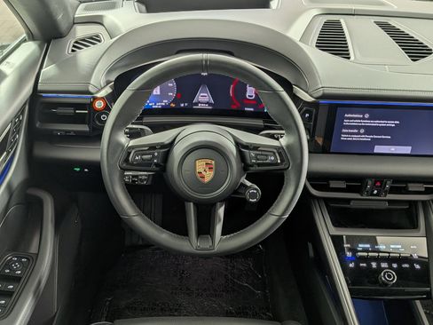 Certified 2025 Porsche Macan 4 Electric AWD/4WD image 15