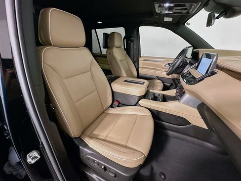 Used 2023 Chevrolet Tahoe Premier w/ Advanced Technology Package RWD image 30