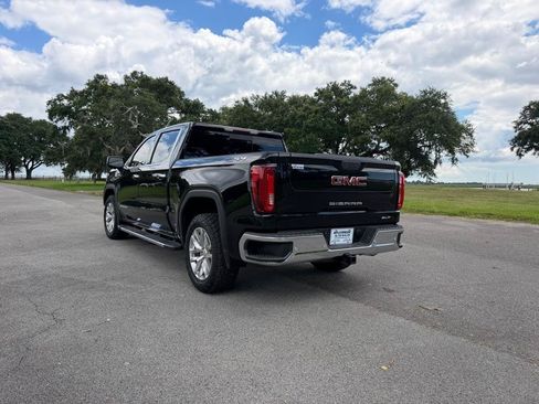 Used 2019 GMC Sierra 1500 SLT w/ SLT Premium Plus Package AWD/4WD image 3
