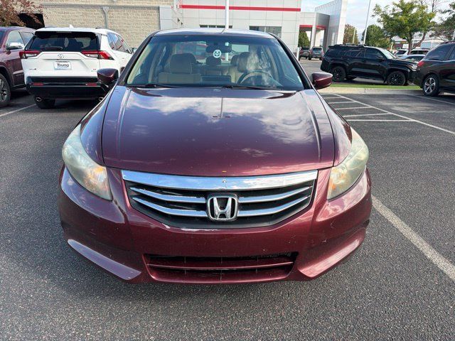 Used 2011 Honda Accord LX-P image 3