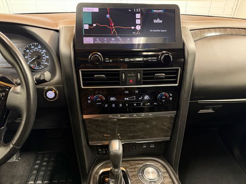 Used 2021 Nissan Armada Platinum w/ Captain's Chairs Package image 18