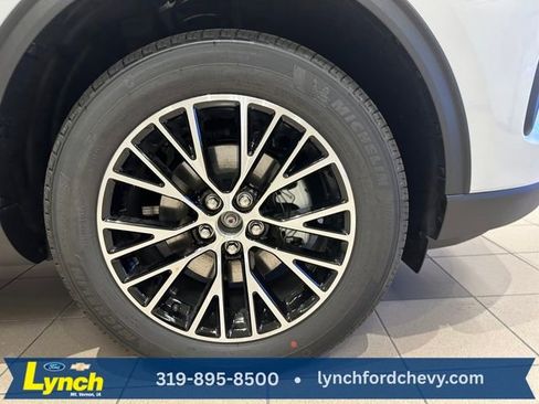 New 2026 Ford Escape SE image 22