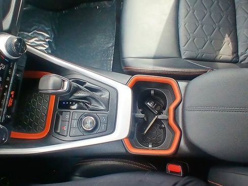 Used 2022 Toyota RAV4 Adventure w/ Convenience Package image 20