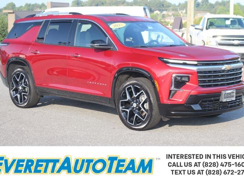 Used 2025 Chevrolet Traverse High Country AWD/4WD image 1
