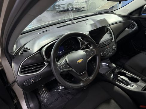 Used 2024 Chevrolet Malibu LT FWD image 18