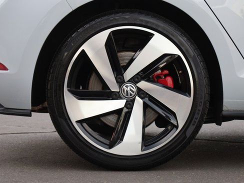 Used 2020 Volkswagen GTI SE FWD image 58