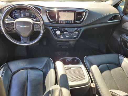 Used 2020 Chrysler Pacifica Limited w/ Advanced Safetytec Group image 16