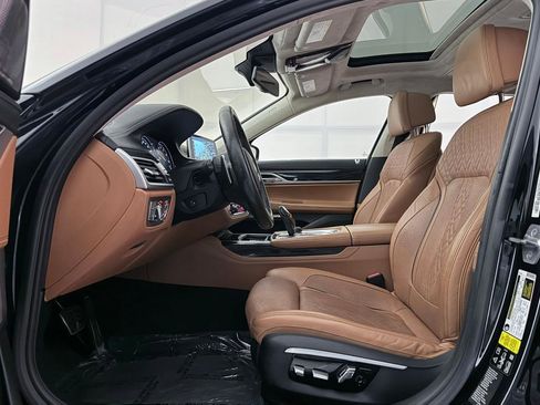Used 2017 BMW M760i xDrive AWD/4WD image 21