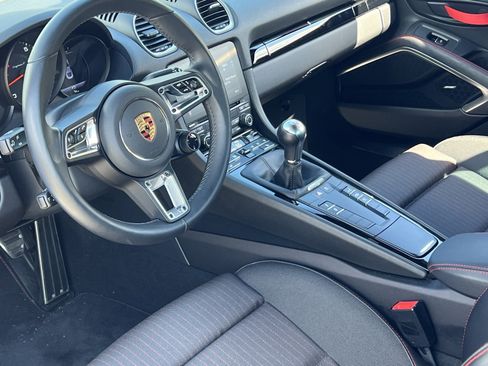 Certified 2023 Porsche 718 Cayman image 4