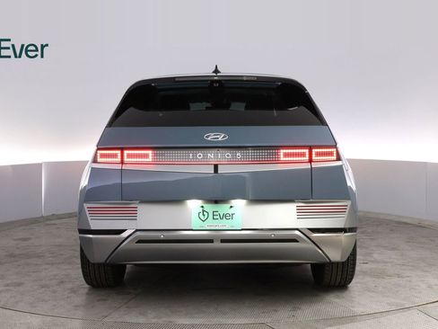 Used 2024 Hyundai Ioniq 5 Limited image 15