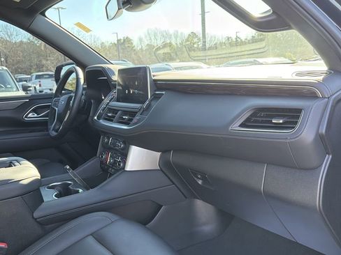 Used 2024 Chevrolet Tahoe Z71 w/ Luxury Package image 23