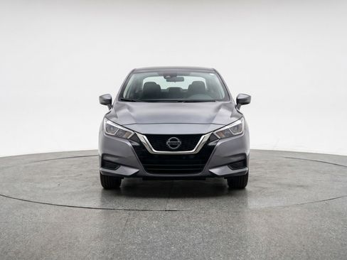 Used 2025 Nissan Versa SV FWD image 2