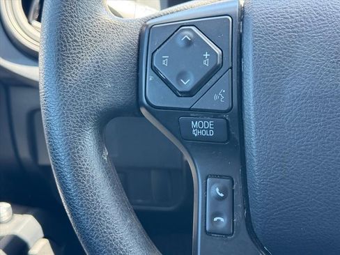Used 2022 Toyota Tacoma SR w/ SR Convenience Package RWD image 16