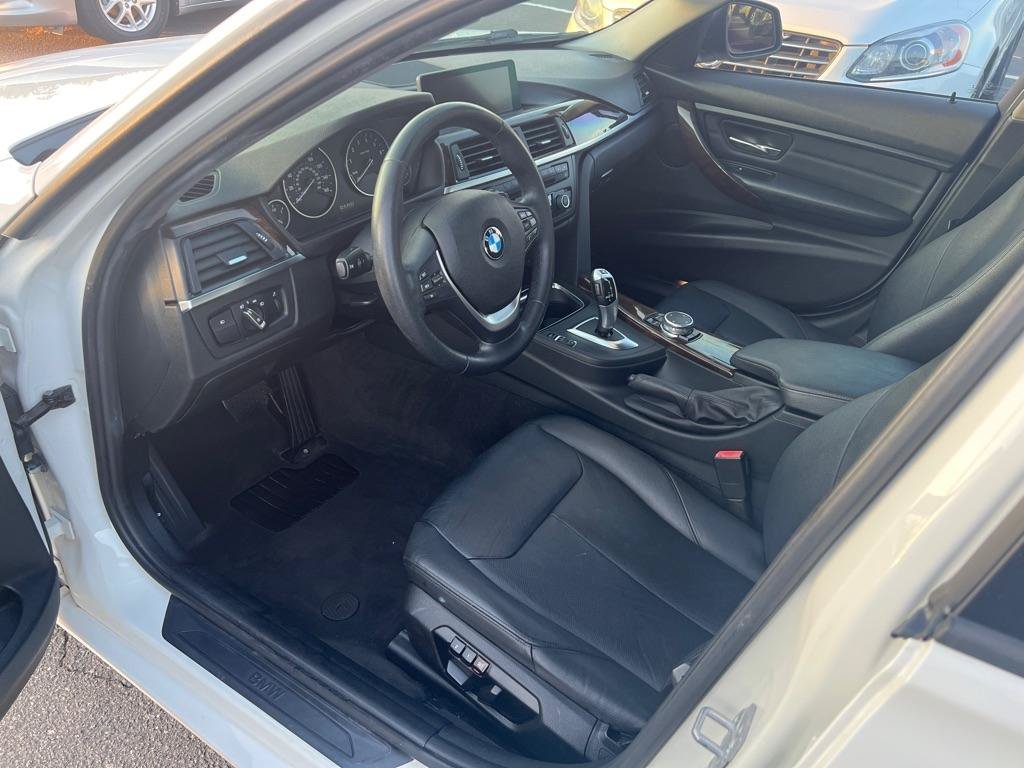 Used 2015 BMW 328i Sedan RWD image 9