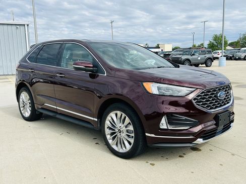 Used 2024 Ford Edge Titanium w/ Titanium Elite Package AWD/4WD image 2