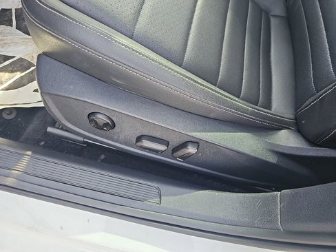 Used 2021 Volkswagen Jetta SE image 13